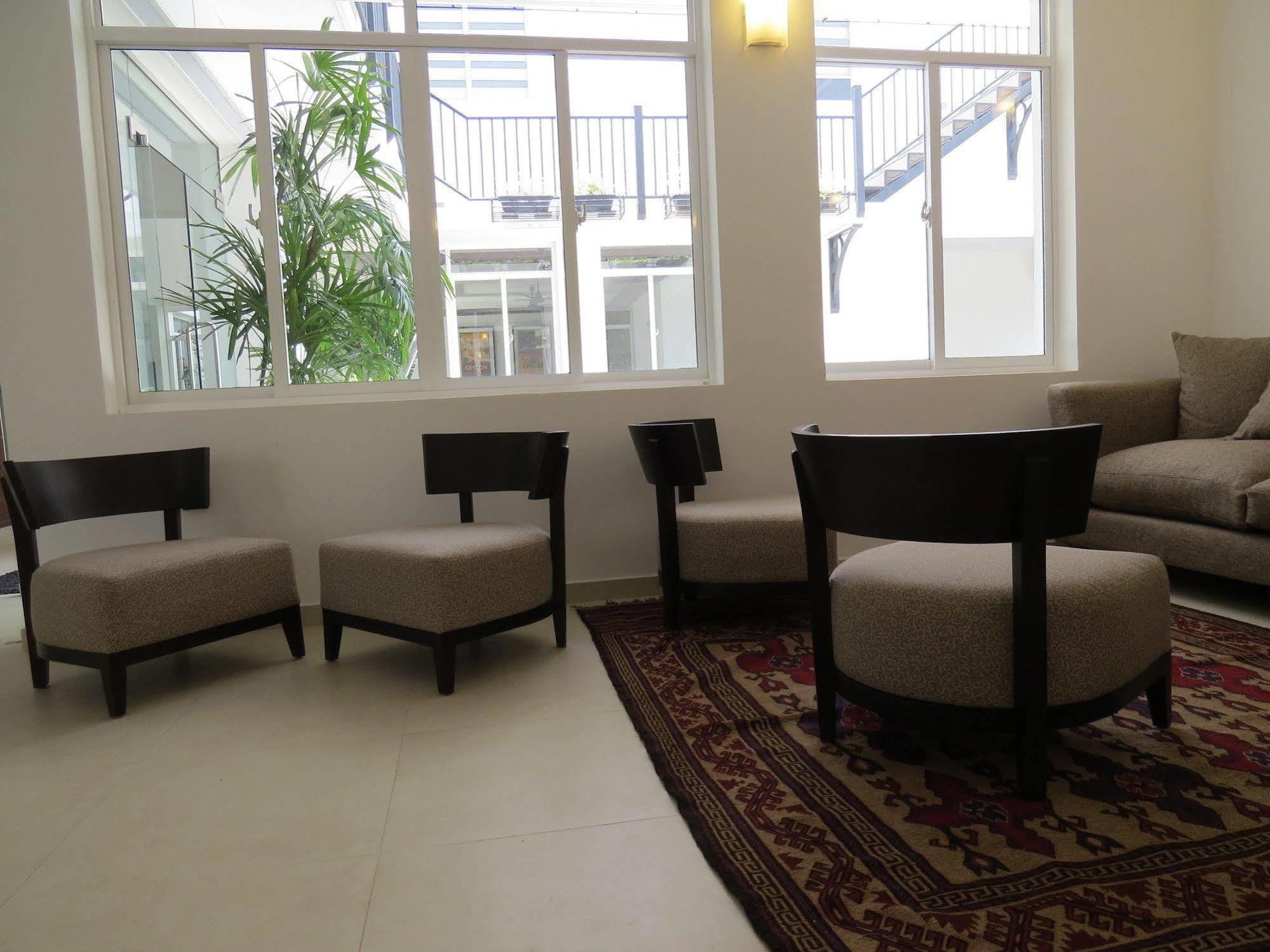 Chapelton House Bed & Breakfast Colombo Exterior photo